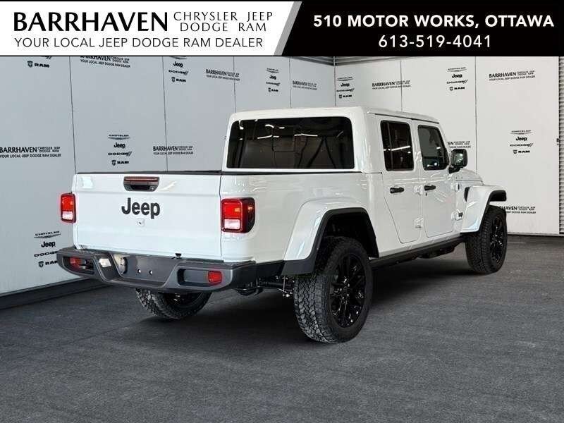 2026 Jeep Gladiator NightHawk 4x4