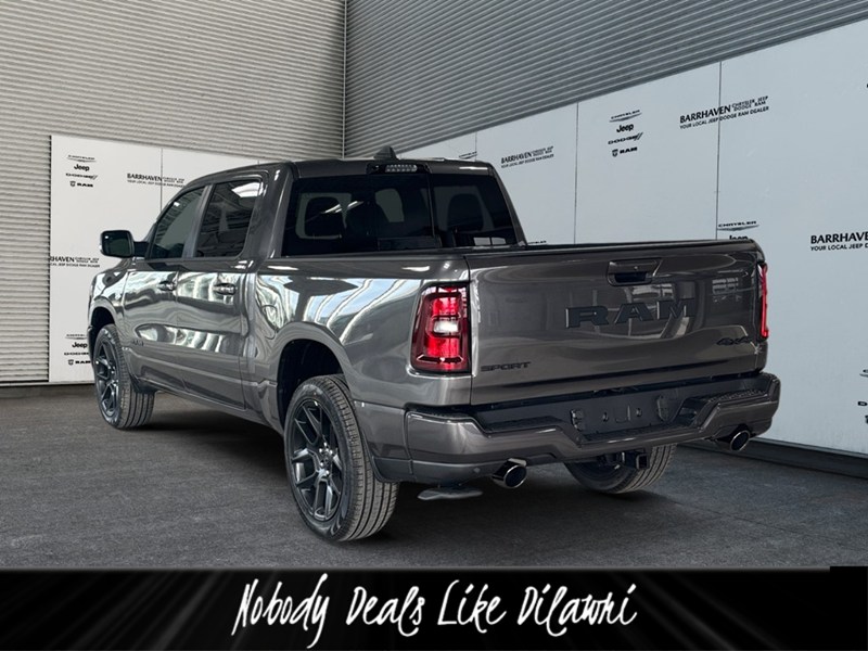 2026 RAM 1500 Sport 4x4 Crew Cab 5'7" Box