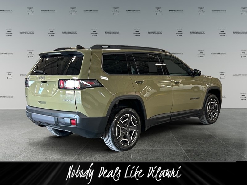 2026 Jeep Cherokee Laredo 4x4