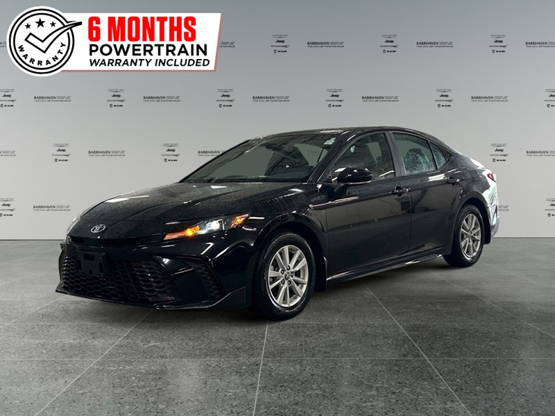 2025 Toyota Camry SE Hybrid | Like NEW