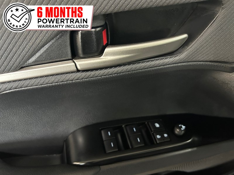 2025 Toyota Camry SE Hybrid | Like NEW