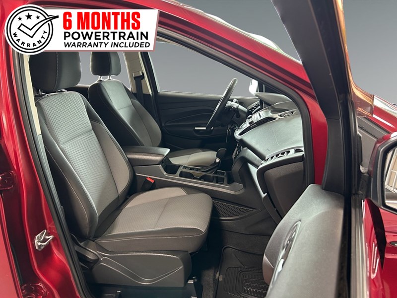 2017 Ford Escape SE | 4WD | Ultra Low KM's