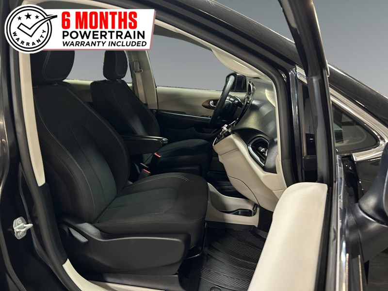 2022 Chrysler Grand Caravan SXT | Low KM's