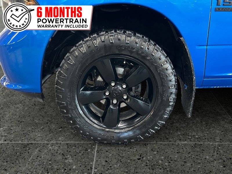 2021 RAM 1500 Classic Express 4x4 Crew | Low KM's