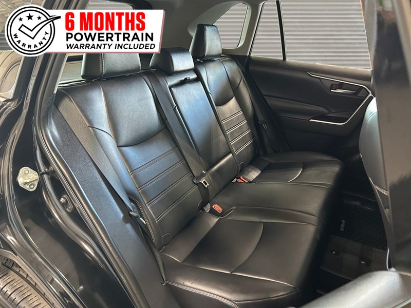 2021 Toyota RAV4 XLE Premium AWD | Low KM's