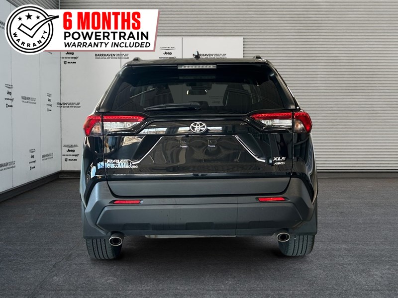 2021 Toyota RAV4 XLE Premium AWD | Low KM's