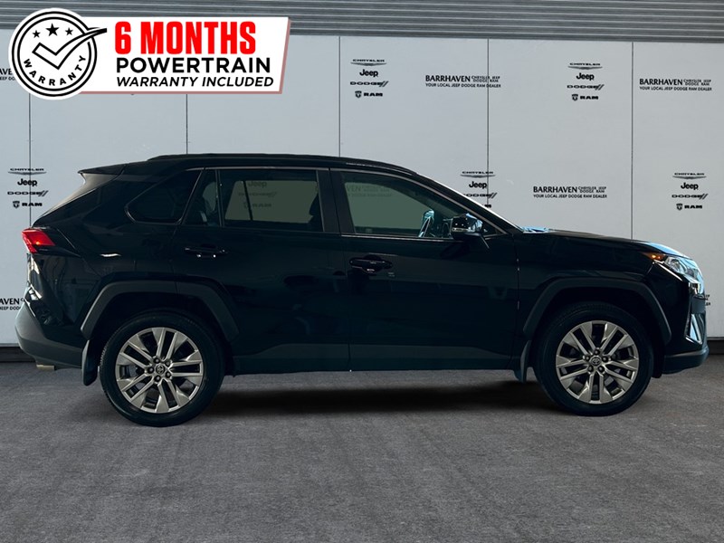 2021 Toyota RAV4 XLE Premium AWD | Low KM's
