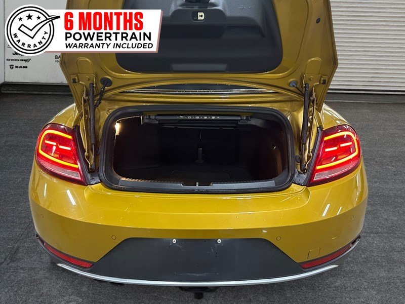 2017 Volkswagen Beetle Coupe Convertible Dune | Low KM’s