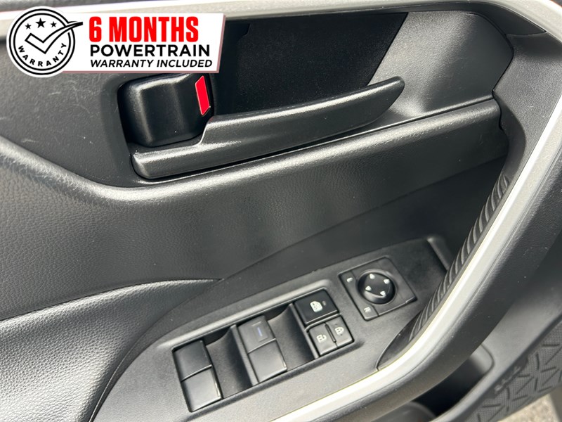 2021 Toyota RAV4 LE AWD | Ultra Low KM's