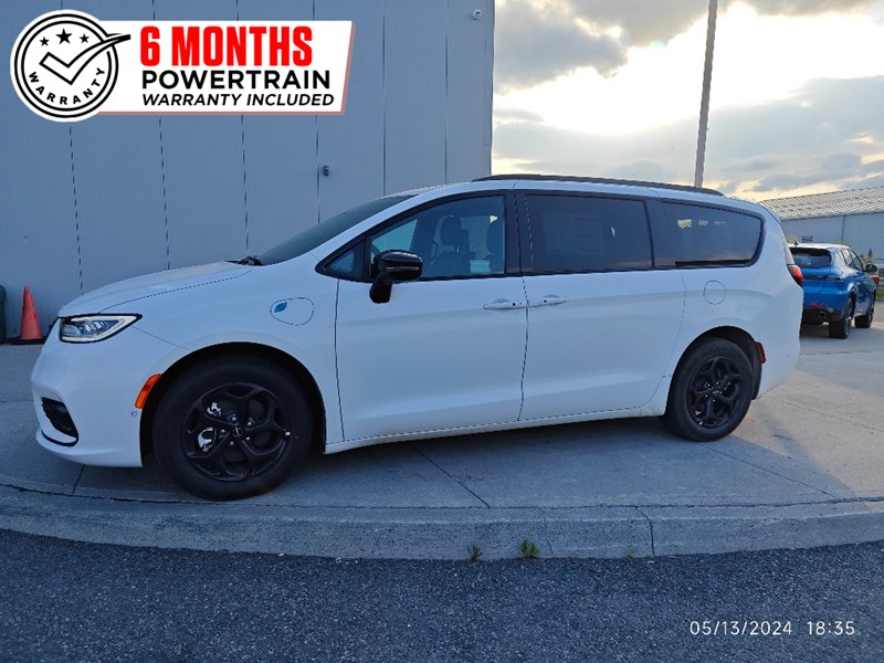 2024 Chrysler Pacifica Hybrid Premium S Appearance