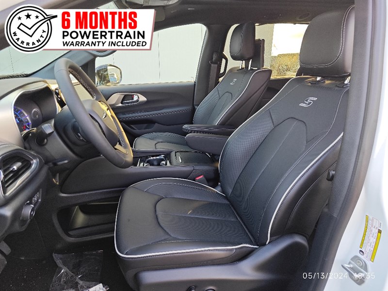 2024 Chrysler Pacifica Hybrid Premium S Appearance