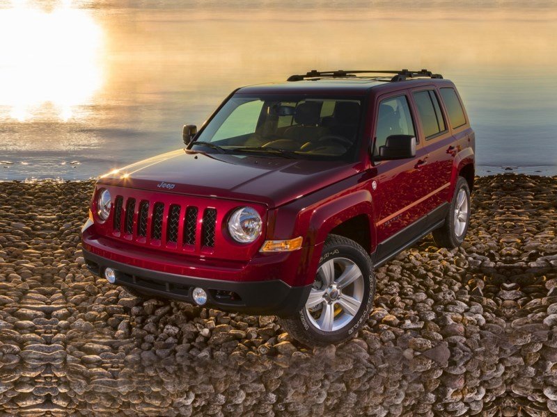 2017 Jeep Patriot Sport/North OEM Shot 1