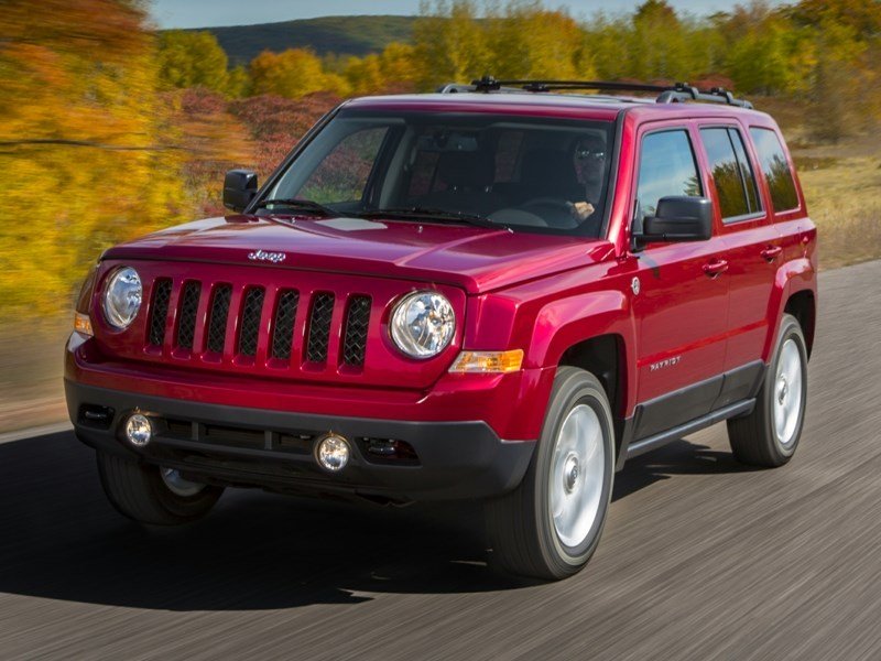 2017 Jeep Patriot Sport/North OEM Shot 5