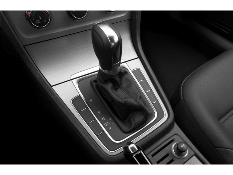 2017 Volkswagen Golf 1.8 TSI Comfortline | Ultra Low KM's Exterior Shot 12
