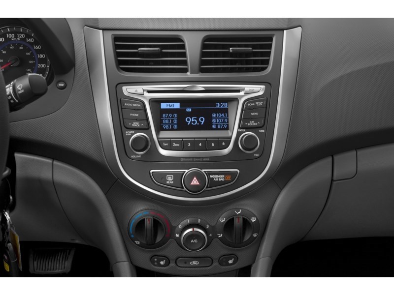 2017 Hyundai Accent SE | Ultra Low KM's Interior Shot 2