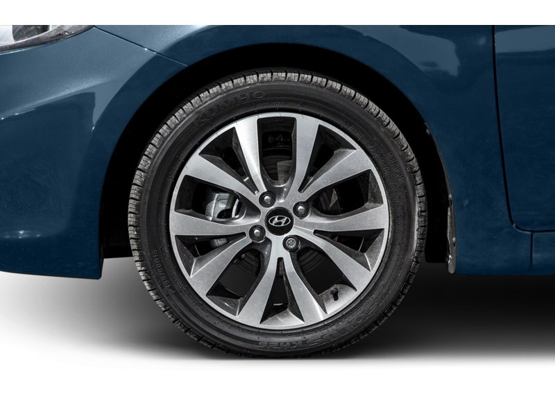 2017 Hyundai Accent SE | Ultra Low KM's Exterior Shot 5