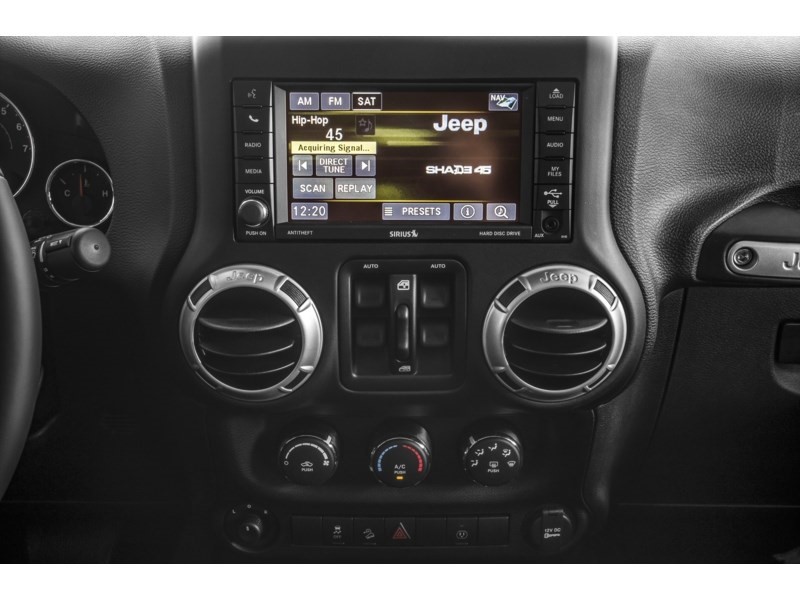 2016 Jeep Wrangler Unlimited 4WD 4dr Rubicon | Leather, Heated Seats, Dual Top Interior Shot 2