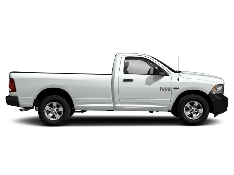 2022 RAM 1500 Classic SLT Exterior Shot 11