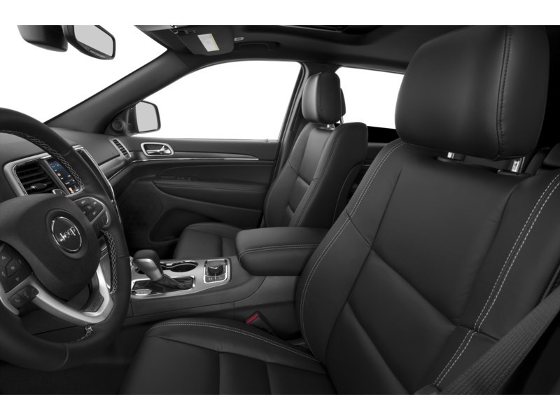 2021 Jeep Grand Cherokee Limited | Pano Roof, Leather, Nav, Winter Tires! Interior Shot 4
