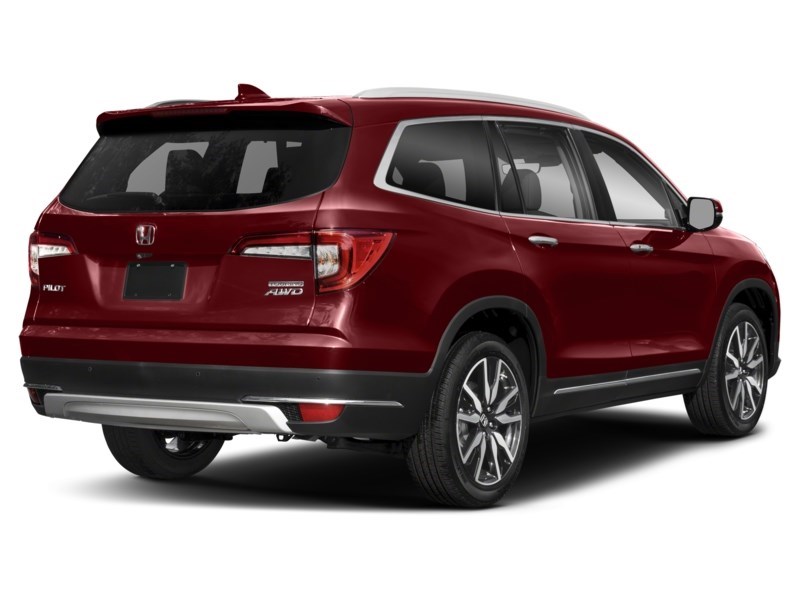 2020 Honda Pilot Touring 7-Passenger AWD Exterior Shot 2