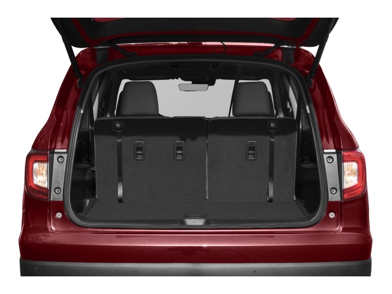 2020 Honda Pilot Touring 7-Passenger AWD Exterior Shot 4