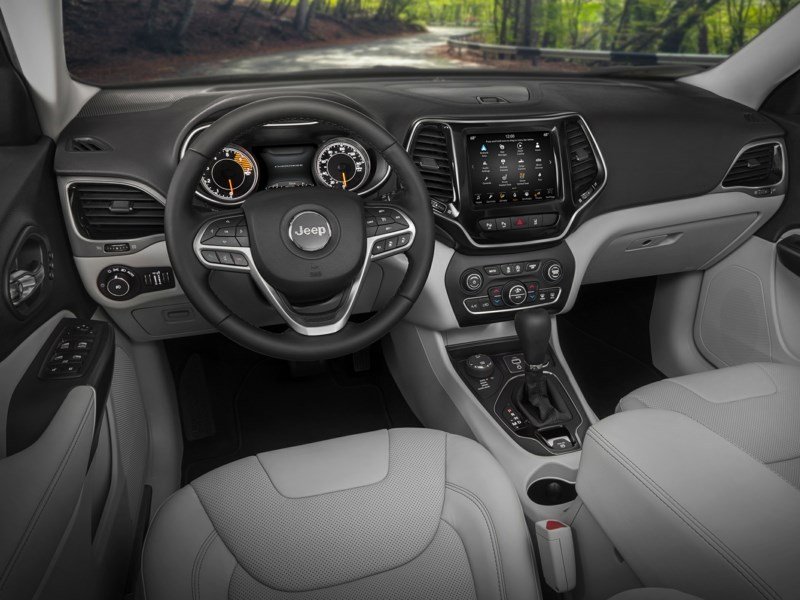 2021 Jeep Cherokee Sport OEM Shot 4