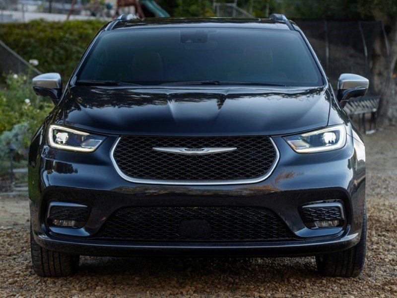 2023 Chrysler Pacifica Limited OEM Shot 4