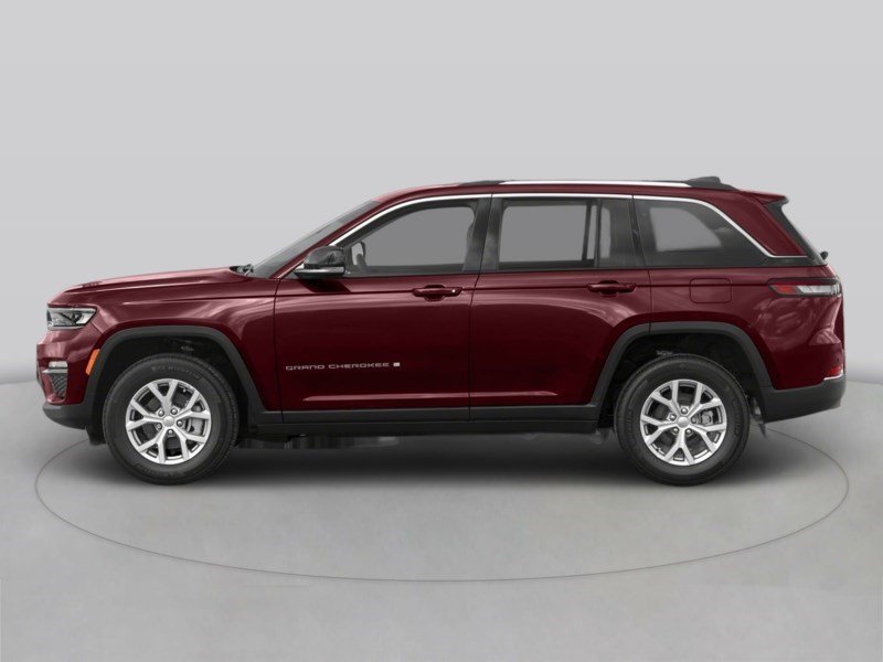 2024 Jeep Grand Cherokee Limited OEM Shot 2