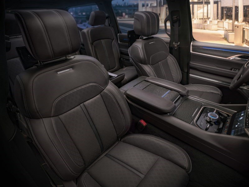 2022 Jeep Grand Wagoneer Series II OEM Shot 6