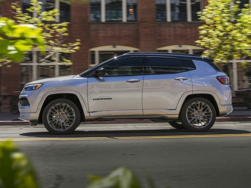 2022 Jeep Compass Trailhawk OEM Shot 3