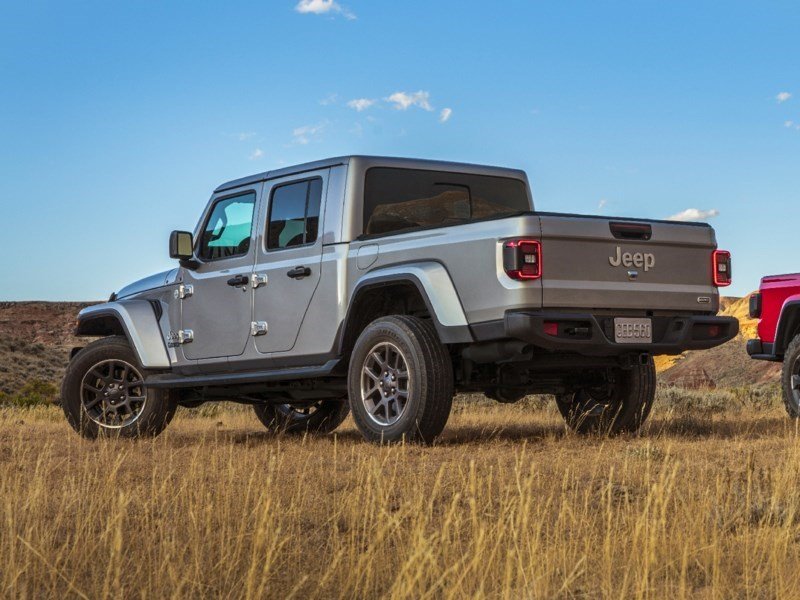 2023 Jeep Gladiator Mojave OEM Shot 3