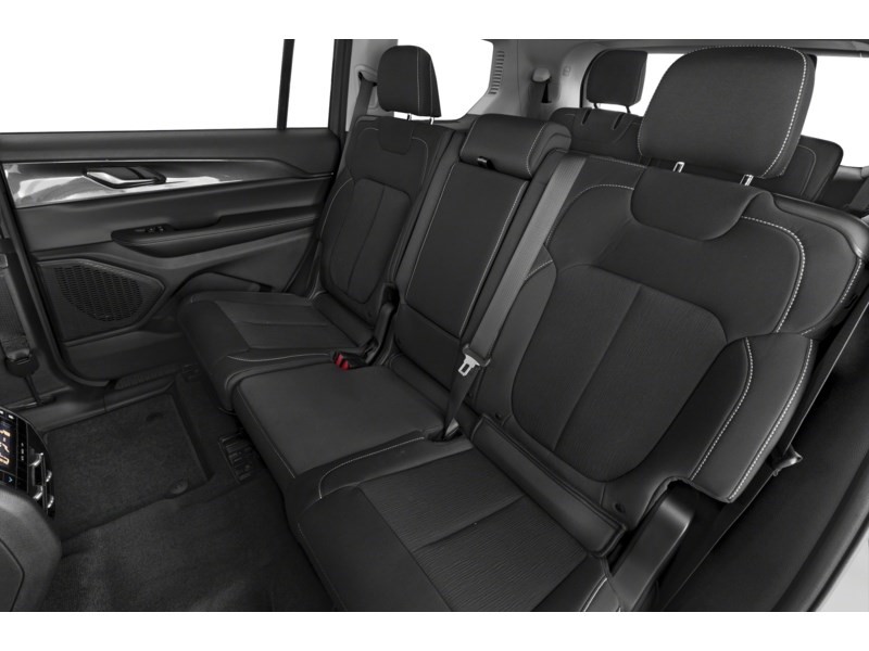 2024 Jeep Grand Cherokee L Limited 4x4 Interior Shot 5