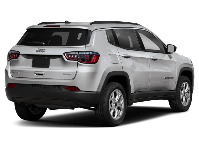 2025 Jeep Compass North 4x4 Exterior Shot 2