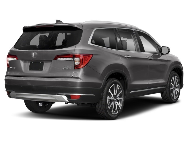 2020 Honda Pilot Touring 7-Passenger AWD Lunar Silver Metallic  Shot 6