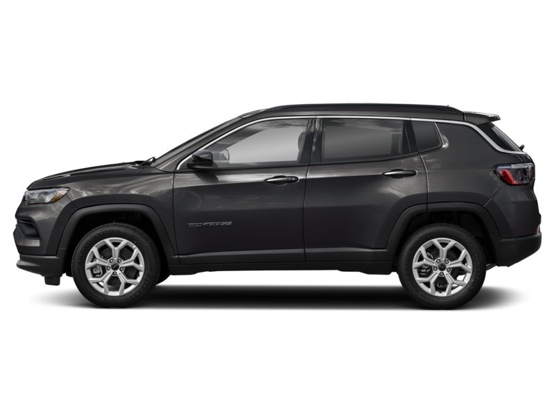 2025 Jeep Compass North 4x4 Diamond Black Crystal Pearl  Shot 3